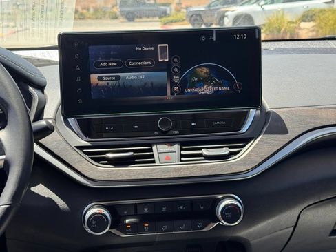 Certified 2023 Nissan Altima 2.5 SV w/ SV Premium Package FWD image 19