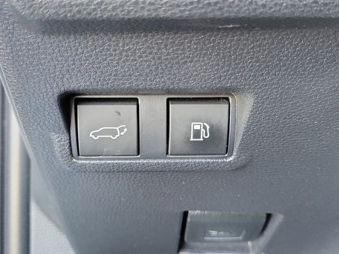 Used 2024 Toyota Corolla Cross AWD Hybrid w/ Convenience Package image 20