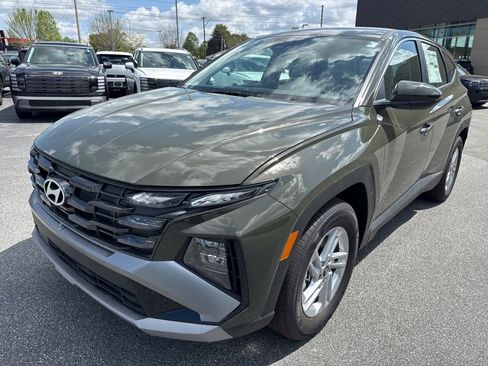 New 2026 Hyundai Tucson SE image 3