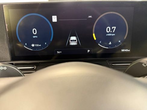 Used 2024 Hyundai Kona Limited AWD/4WD image 19