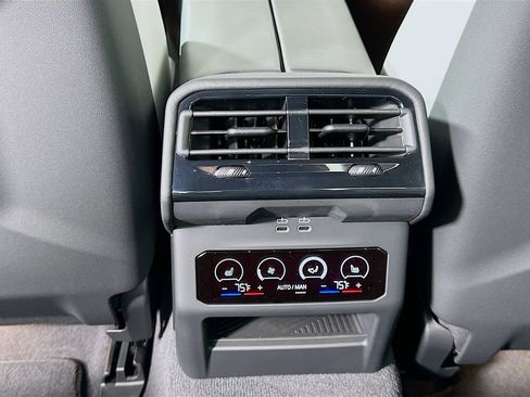 New 2026 BMW M5 w/ Executive Package image 18