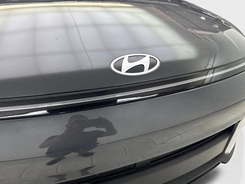 Used 2024 Hyundai Kona SEL AWD/4WD image 24