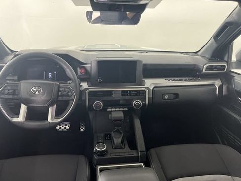 Used 2025 Toyota Tacoma TRD Sport AWD/4WD image 20