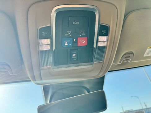 Used 2021 RAM 3500 Laramie image 18