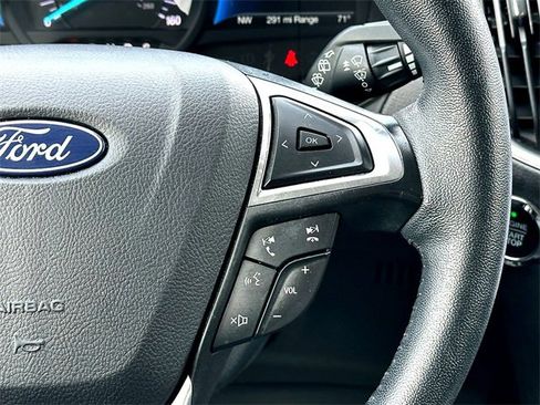 Used 2024 Ford Edge Titanium image 22