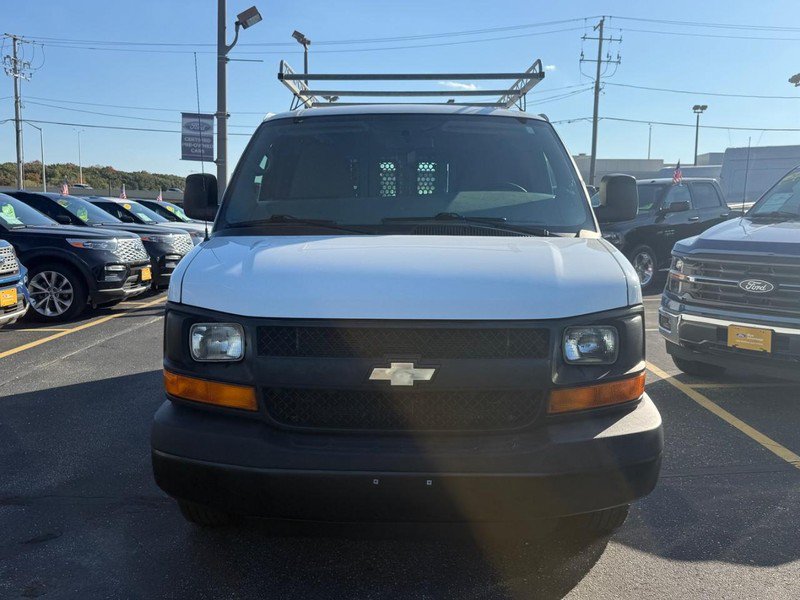 Used 2015 Chevrolet Express 3500 RWD image 12