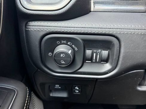 Used 2019 RAM 1500 Limited AWD/4WD image 35