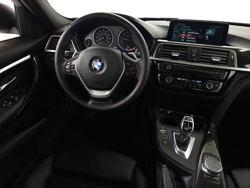 Used 2017 BMW 330i xDrive Sedan image 16