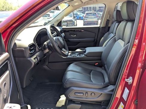 Certified 2025 Honda Pilot EX-L image 27