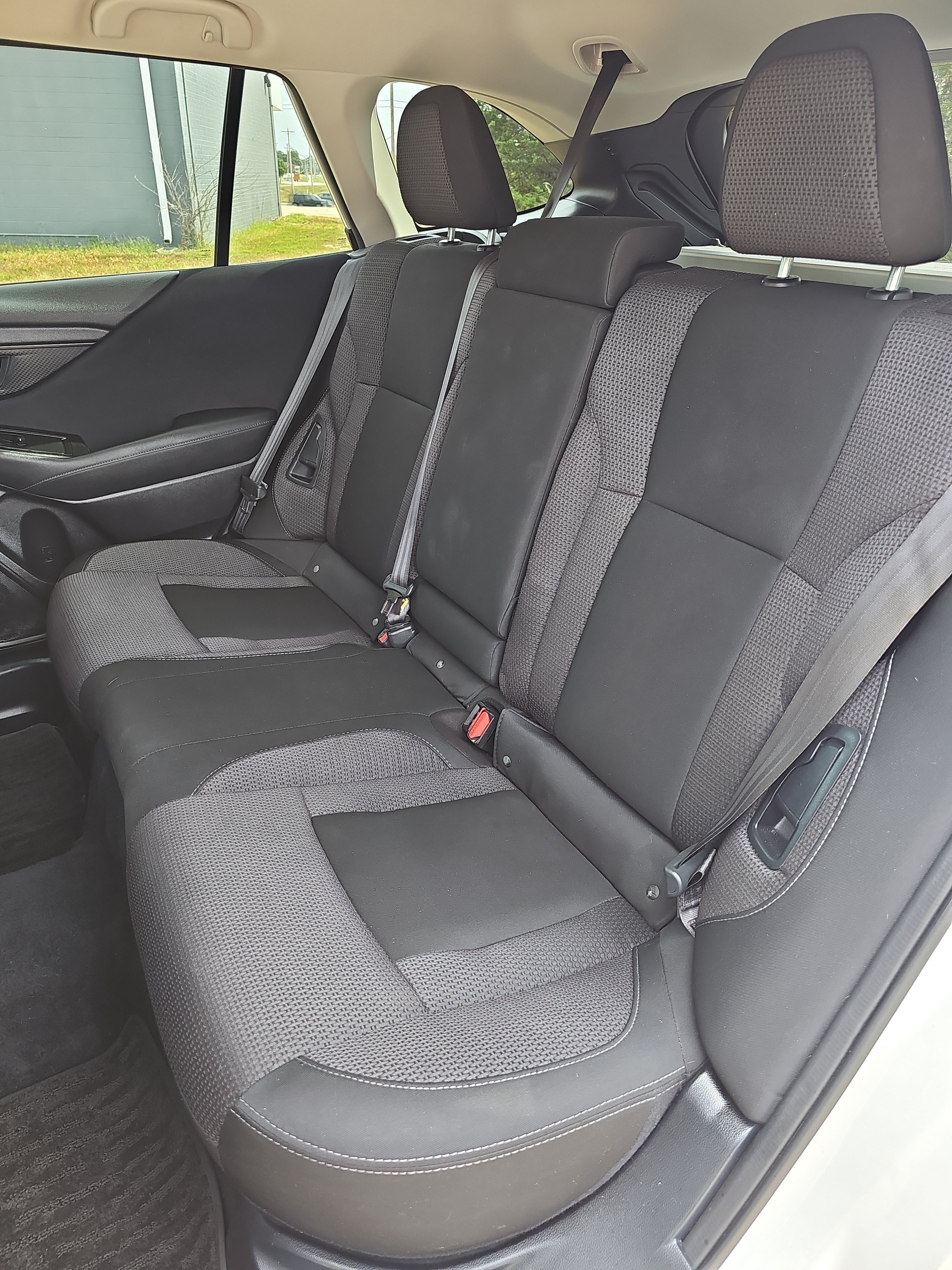 Used 2023 Subaru Outback Premium AWD/4WD image 18