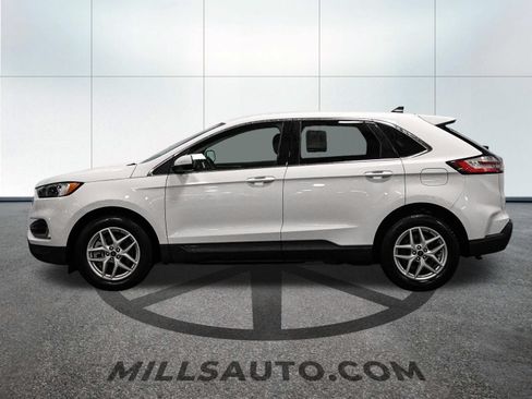 Certified 2024 Ford Edge SEL w/ Convenience Package AWD/4WD image 3