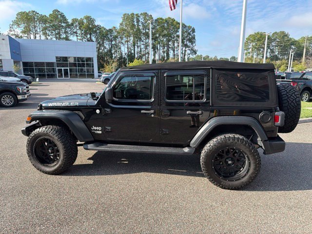Used 2018 Jeep Wrangler Unlimited Sport AWD/4WD image 10