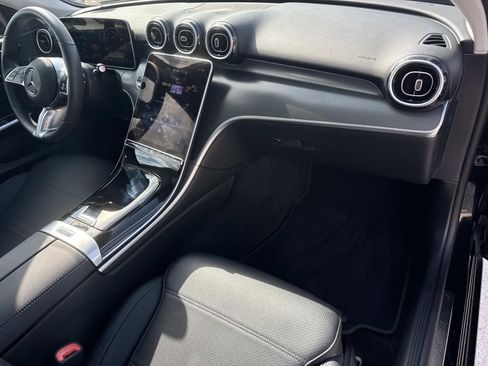 Used 2025 Mercedes-Benz C 300 Sedan image 11