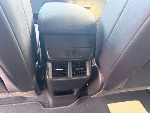 Used 2026 Chevrolet Equinox LT w/ Convenience Package II AWD/4WD image 36