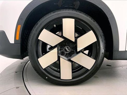 Used 2025 MINI Cooper Countryman S w/ Comfort Package Max image 9