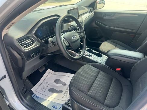 Used 2025 Ford Escape Active w/ Cold Weather Package FWD image 19