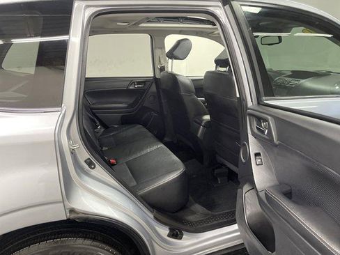 Used 2014 Subaru Forester 2.5i Touring AWD/4WD image 15