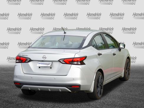 Used 2020 Nissan Versa S FWD image 8