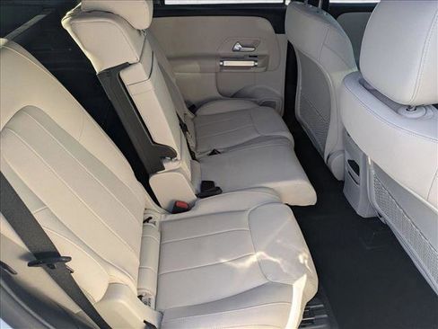 Certified 2025 Mercedes-Benz GLB 250 image 19