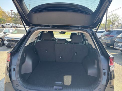 Used 2025 Kia Sportage LX image 31