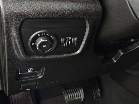 Used 2024 Jeep Grand Cherokee Limited w/ Trailer Tow Package image 26