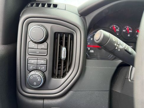 Used 2024 Chevrolet Silverado 2500 Custom w/ Custom Value Package AWD/4WD image 12