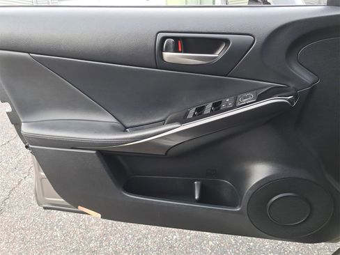 Used 2021 Lexus IS 300 image 29