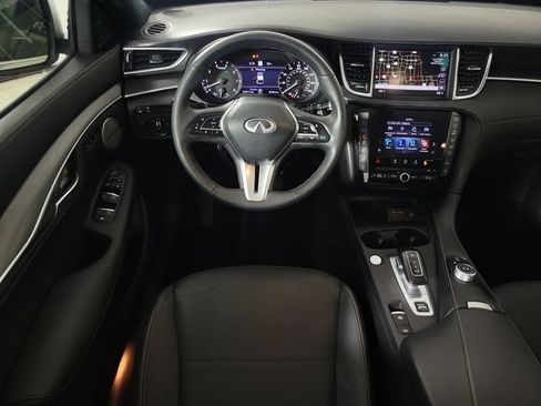 Certified 2025 INFINITI QX55 Essential AWD/4WD image 11