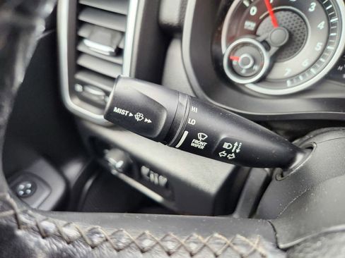 Used 2019 RAM 1500 Big Horn image 22