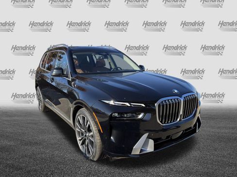 Used 2026 BMW X7 xDrive40i w/ Premium Package AWD/4WD image 2