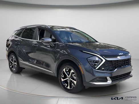 Certified 2024 Kia Sportage EX AWD/4WD image 9