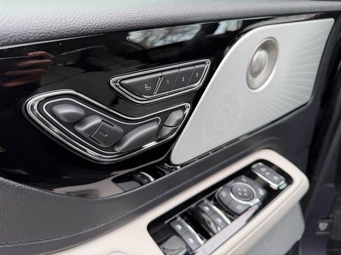 New 2026 Lincoln Aviator Reserve image 12