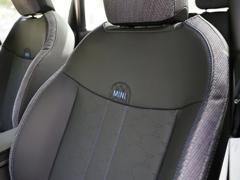 New 2026 MINI Cooper 4-Door Hardtop FWD image 21