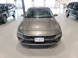 Used 2024 Hyundai Elantra SE FWD video 2