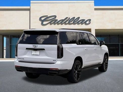 New 2026 Cadillac Escalade Platinum Sport AWD/4WD image 3