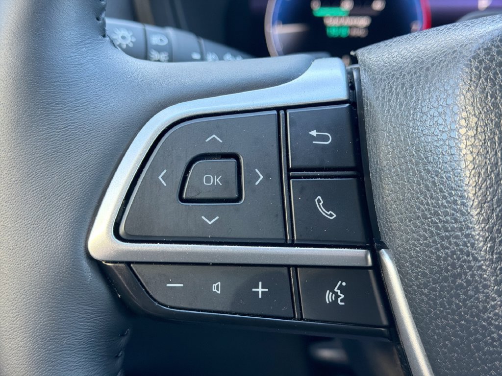 Used 2025 Toyota Grand Highlander AWD image 26