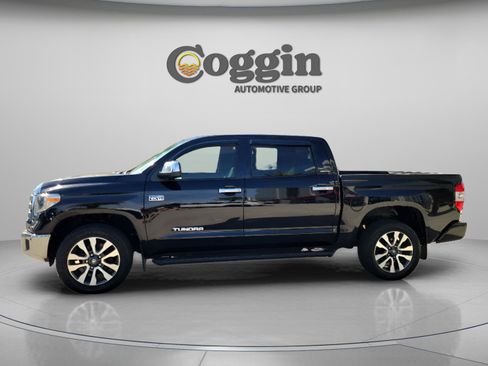 Used 2018 Toyota Tundra Limited w/ Limited Premium Package AWD/4WD image 2