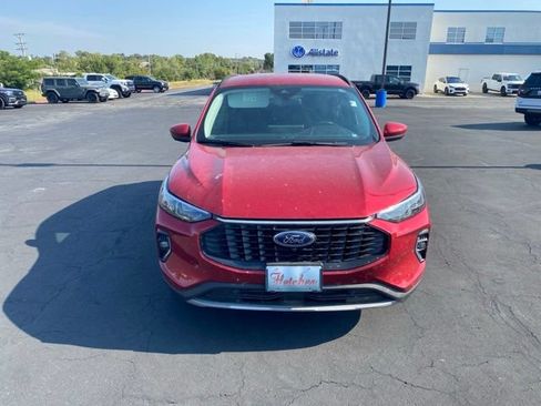 Used 2023 Ford Escape Platinum AWD/4WD image 9