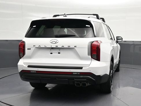 Used 2024 Hyundai Palisade XRT FWD image 2