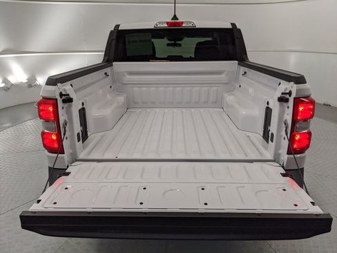 New 2025 Ford Maverick XL image 24