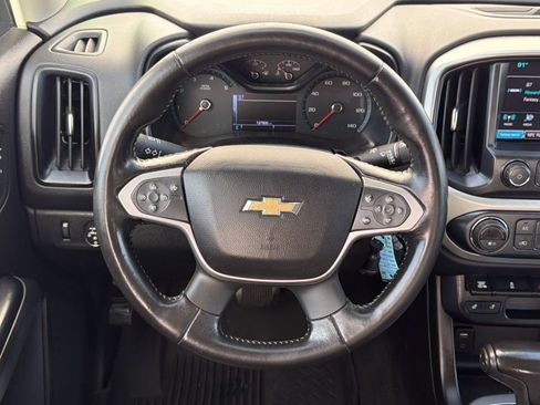 Used 2017 Chevrolet Colorado LT w/ Luxury Package, Chrome RWD image 9