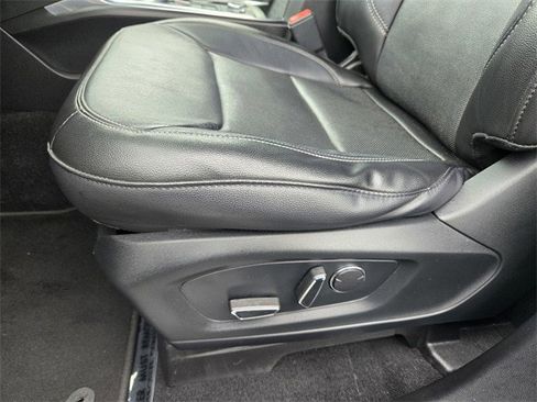 Certified 2020 Ford Explorer Limited w/ Class III Trailer Tow Package image 11