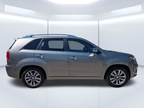 Used 2013 Kia Sorento SX w/ SX Premium Pkg FWD image 3