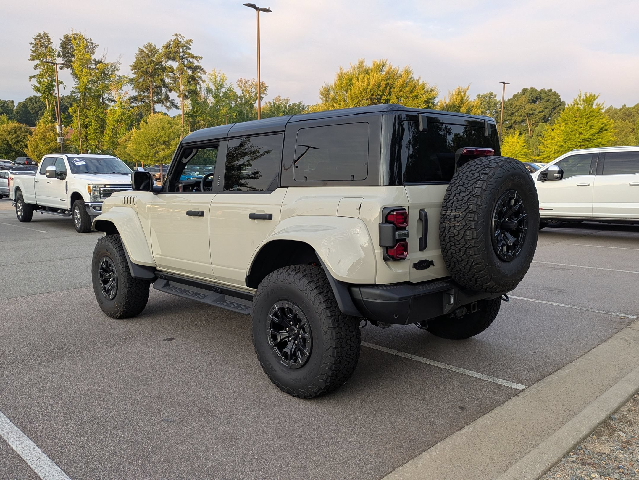 New 2026 Ford Bronco Raptor AWD/4WD image 6