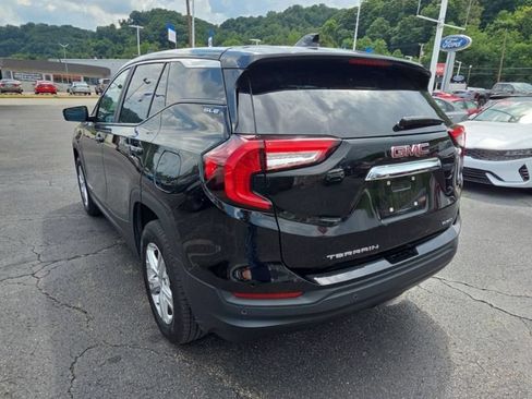 Used 2022 GMC Terrain SLE AWD/4WD image 5