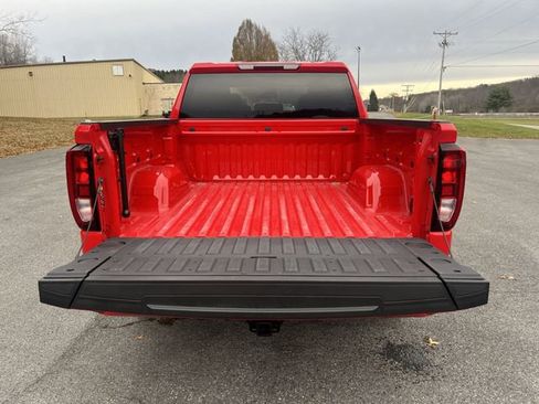 Used 2024 GMC Sierra 1500 Elevation image 21