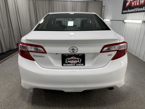 Used 2014 Toyota Camry SE image 5