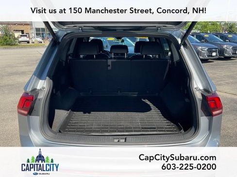 Used 2022 Volkswagen Tiguan SE R-Line AWD/4WD image 8