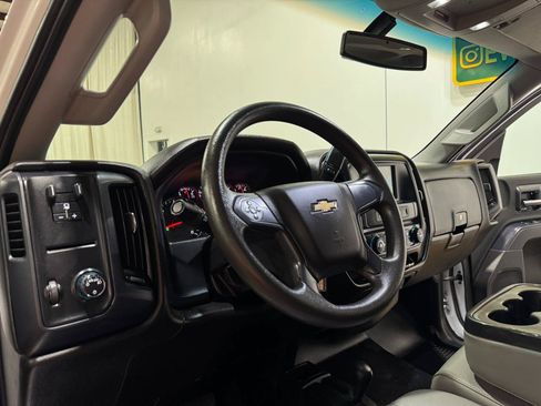 Used 2019 Chevrolet Silverado 2500 W/T AWD/4WD image 9
