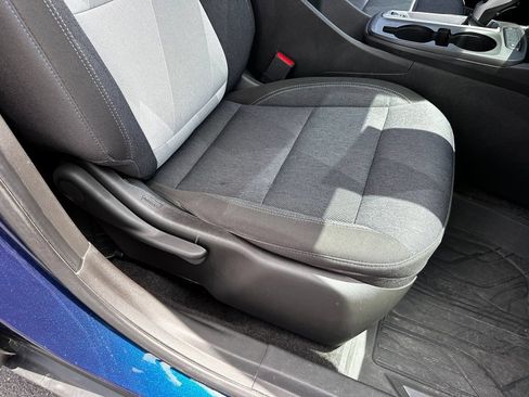 Used 2024 Chevrolet Trax LS w/ Driver Confidence Package FWD image 32
